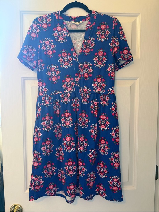 Boden Dresses & Skirts - Biden Blue Dress with Pink Floral Print